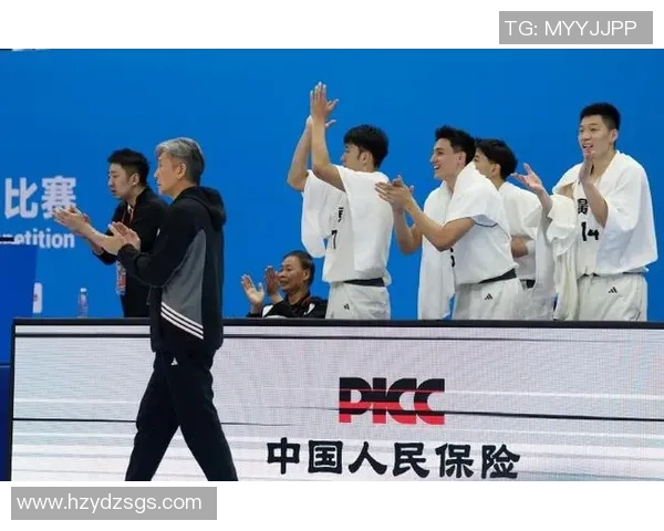 广东宏远与上海激战半决赛争夺总决赛席位精彩对决引发球迷热议